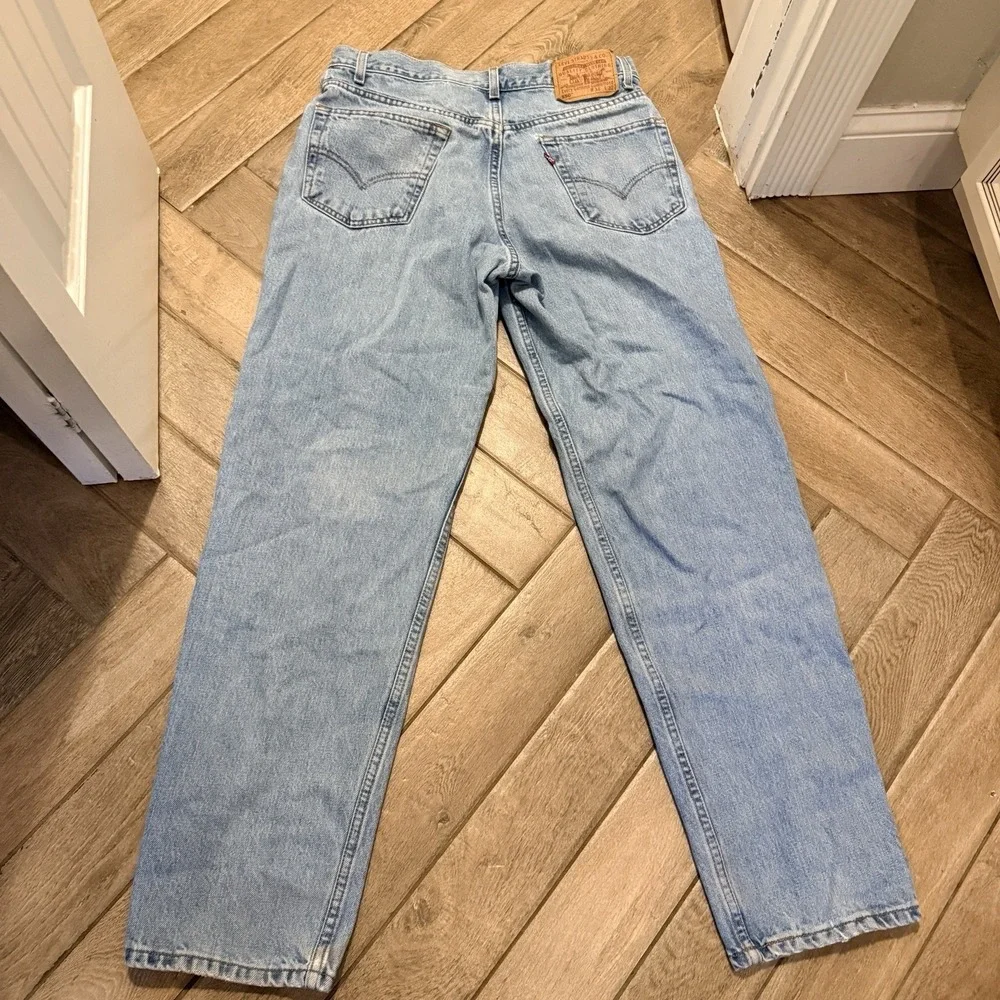 Vintage Levi's 550 Relaxed Light Wash Denim Jeans 34x32 Mexico Perfectly Worn